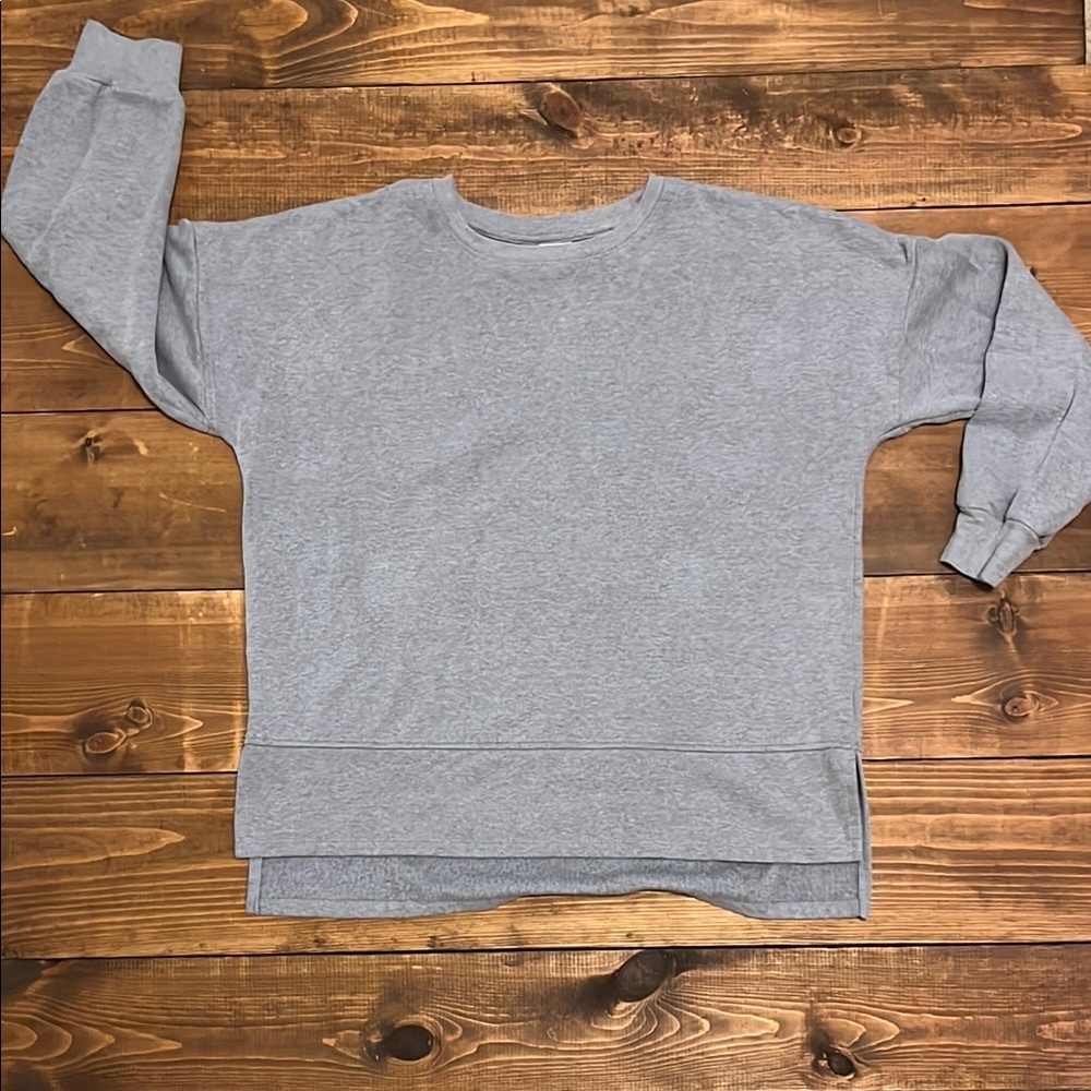 Women's Gray Sweatshirt
